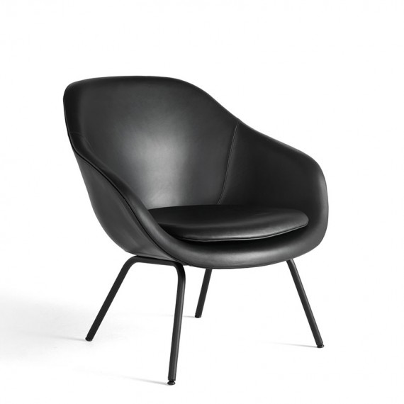 About A Lounge AAL 87 con Cuscino HAY