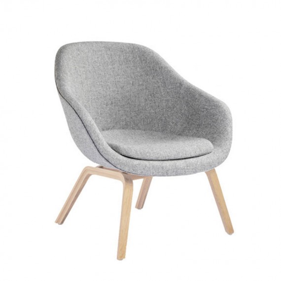 About A Lounge AAL 83 con Cuscino HAY