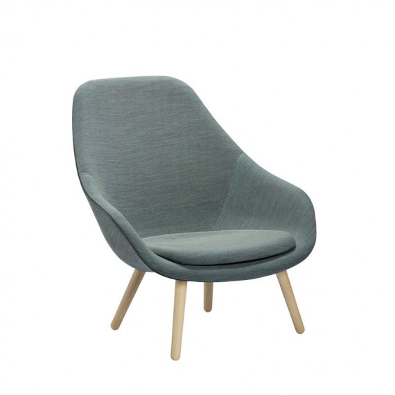 About A Lounge AAL 92 con Cuscino HAY